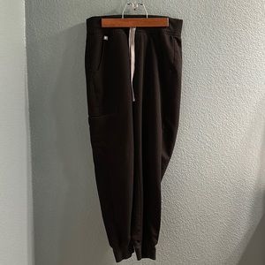 women's Black
Zamora™ High Waisted
2.0 - Petite Jogger
Scrub Pants - XS
